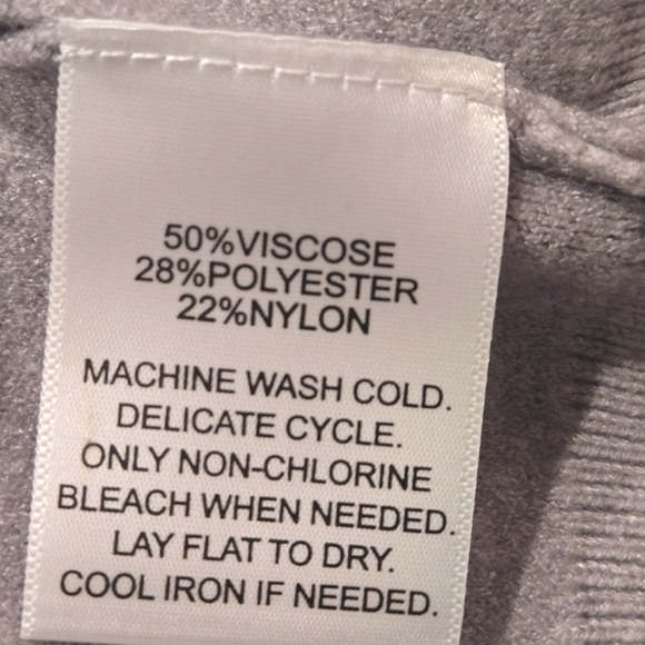 Calligraphie Women Sweater Gray Football Size M sequin superbowl NWT - Picture 10 of 10